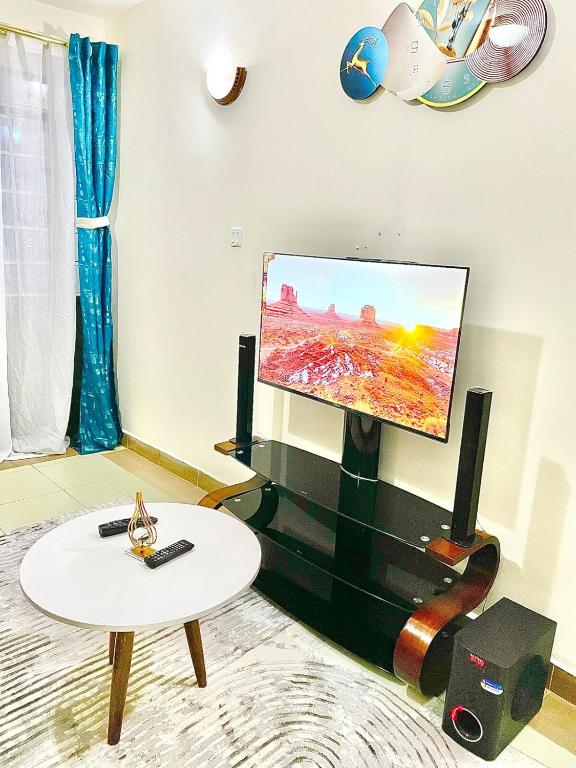 Smart TV & Entertainment